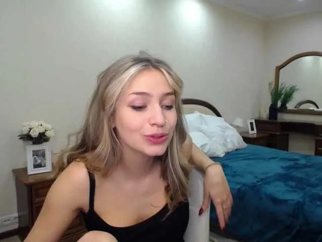 Live sex webcam photo for SaraParK #276551306