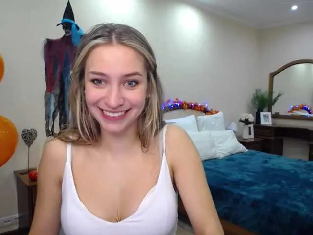 Live sex webcam photo for SaraParK #276580151