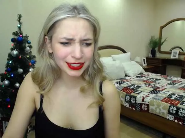 Live sex webcam photo for SaraParK #276998870