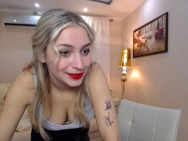 Live sex webcam photo for SaraParK #277065603
