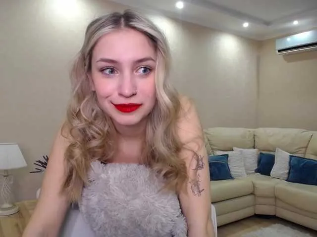 Live sex webcam photo for SaraParK #277216656