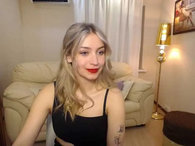 Live sex webcam photo for SaraParK #277251091