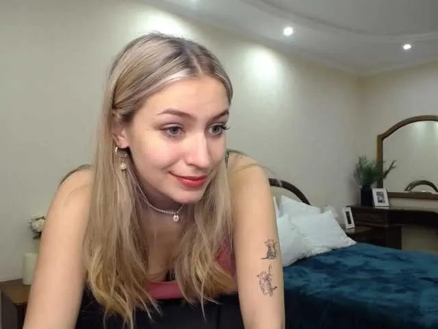 Live sex webcam photo for SaraParK #277264349