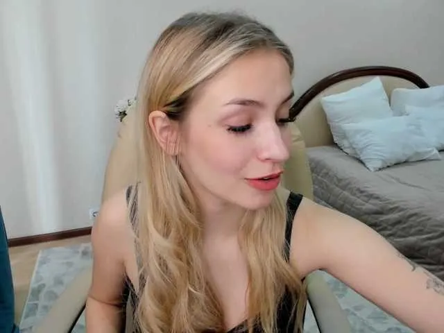 Live sex webcam photo for SaraParK #278061291