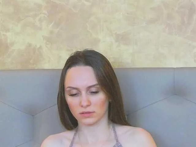 Live sex webcam photo for SaraRamires #276569209