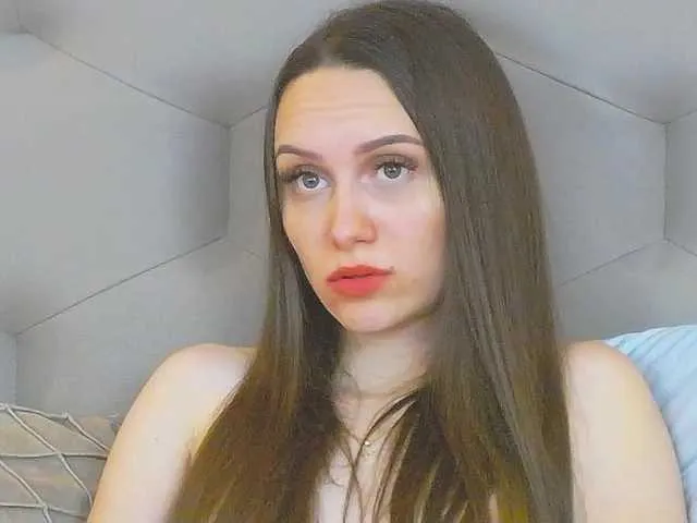 Live sex webcam photo for SaraRamires #276585956