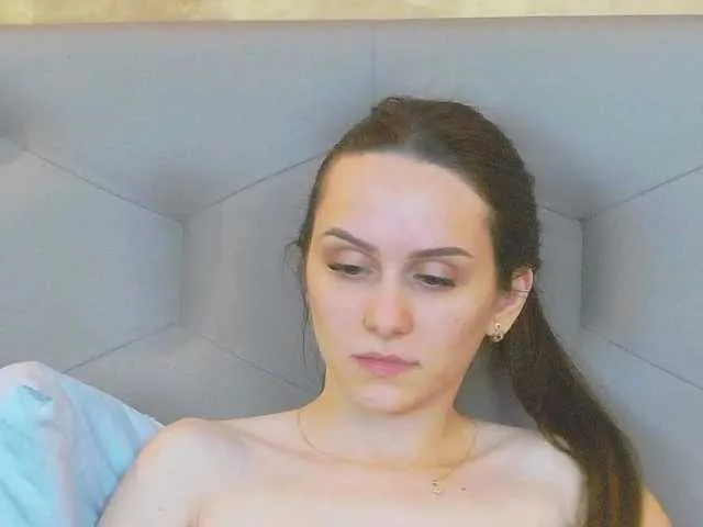 Live sex webcam photo for SaraRamires #276634203