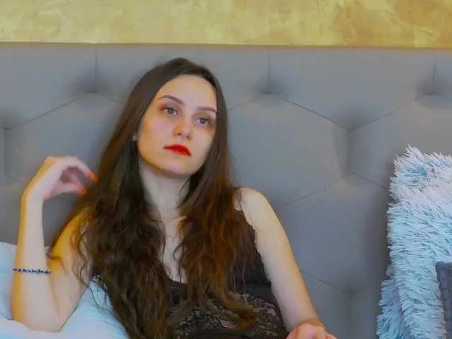 Live sex webcam photo for SaraRamires #276960464