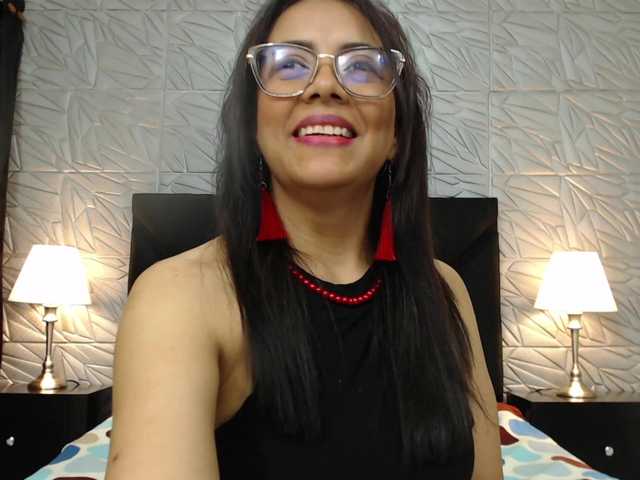 Live sex webcam photo for SaraRioz #276143652