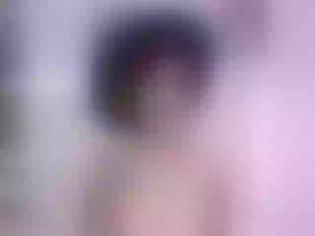 Live sex webcam photo for SaraThoms #273618263