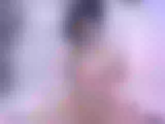 Live sex webcam photo for SaraThoms #273649437