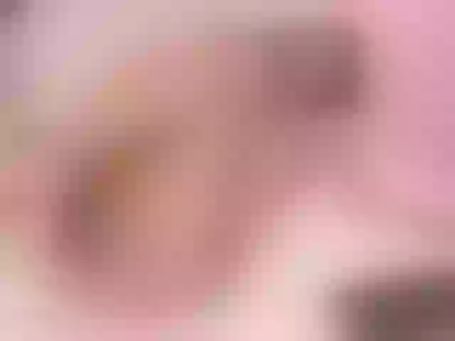 Live sex webcam photo for SaraThoms #273973746