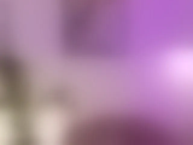 Live sex webcam photo for SaraWinstone1 #292576336