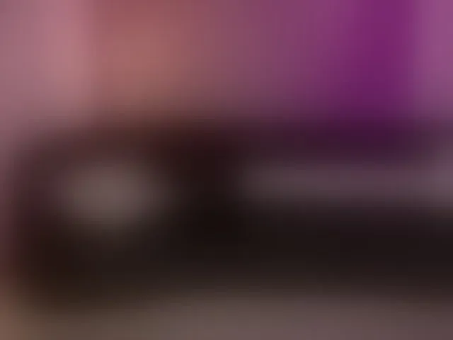Live sex webcam photo for SaraWinstone1 #292814411