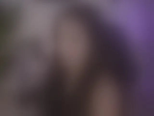 Live sex webcam photo for SaraWinstone1 #293367678