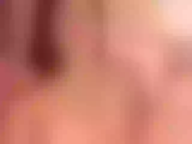 Live sex webcam photo for Saraa10 #275610178