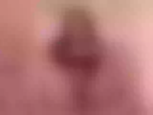 Live sex webcam photo for Saraa10 #275686795