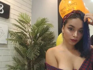 Live sex webcam photo for SaraaSweet #216211935