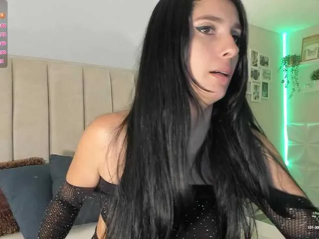 Live sex webcam photo for SaraahWesstt #290183646