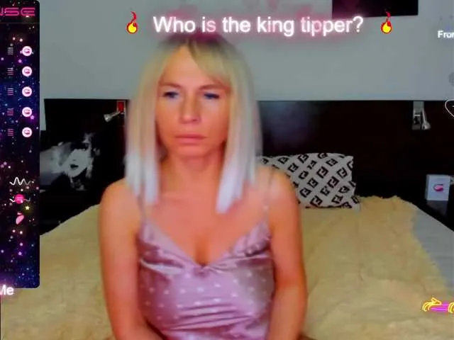 Live sex webcam photo for Saragrend1 #275522624