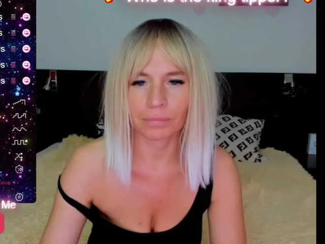 Live sex webcam photo for Saragrend1 #275597217