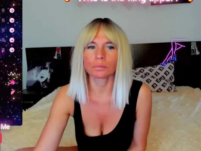 Live sex webcam photo for Saragrend1 #275782682