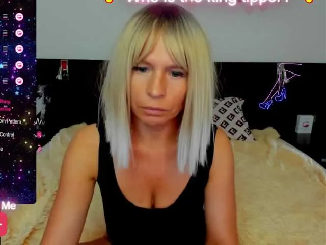 Live sex webcam photo for Saragrend1 #275804768