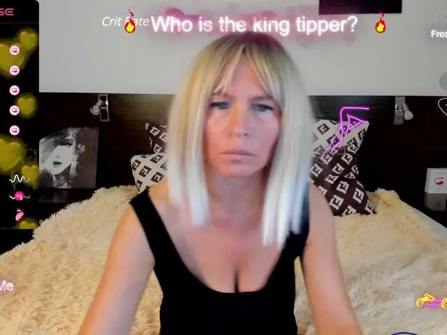 Live sex webcam photo for Saragrend1 #276248010