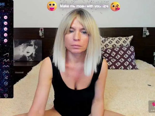 Live sex webcam photo for Saragrend1 #277958248