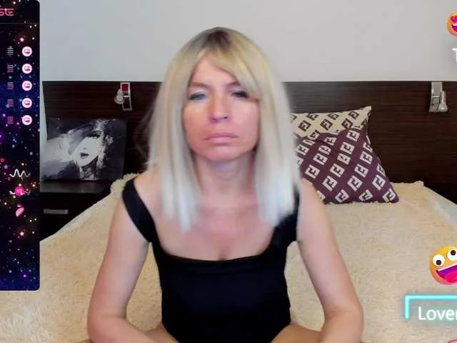 Live sex webcam photo for Saragrend1 #278170488