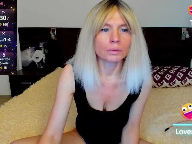 Live sex webcam photo for Saragrend1 #291533530
