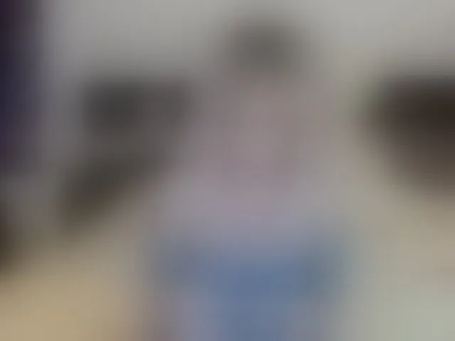 Live sex webcam photo for Saragrend1 #293752578