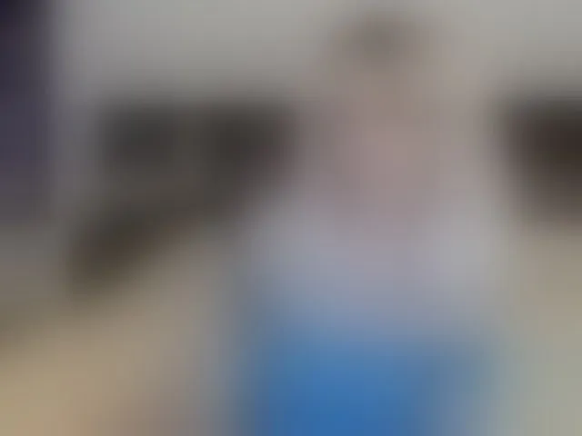 Live sex webcam photo for Saragrend1 #293766414