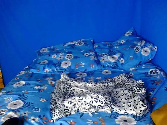 Live sex webcam photo for Sarah- #273011790