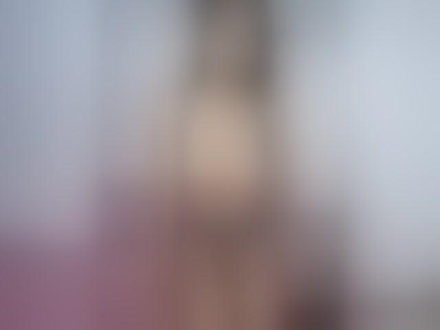 Live sex webcam photo for Sarah-71 #294100151