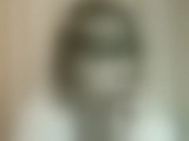 Live sex webcam photo for Sarah-Jane #292447613