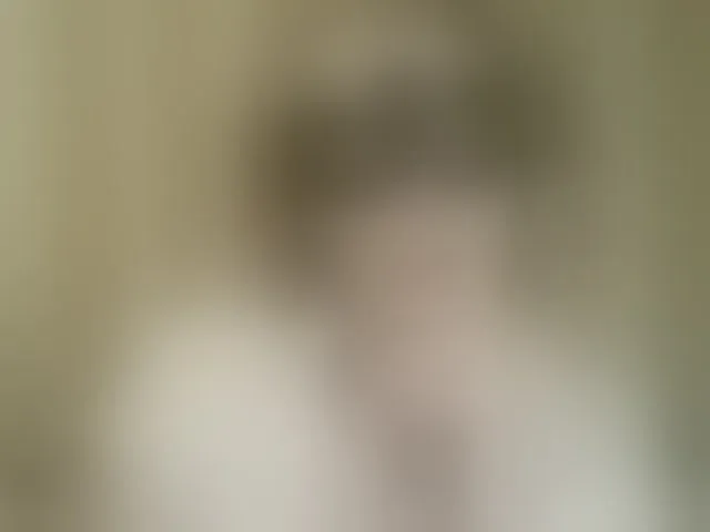 Live sex webcam photo for Sarah-Jane #293066366