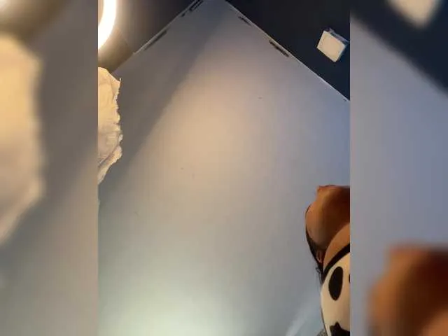 Live sex webcam photo for Sarah2Colliins #290515244