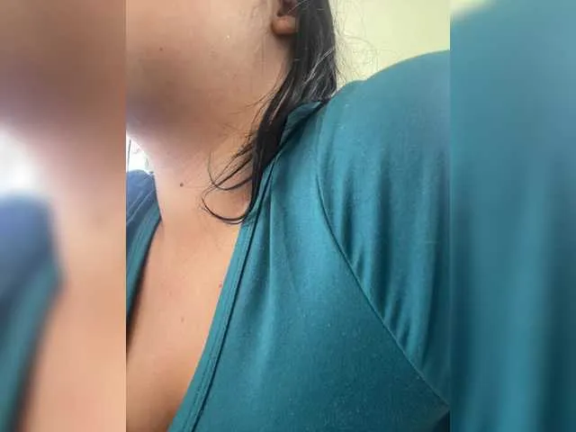 Live sex webcam photo for Sarah2Colliins #291489598