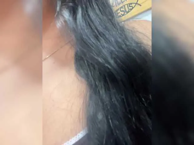 Live sex webcam photo for Sarah2Colliins #291657600