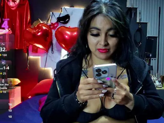 Live sex webcam photo for Sarah917 #292886851