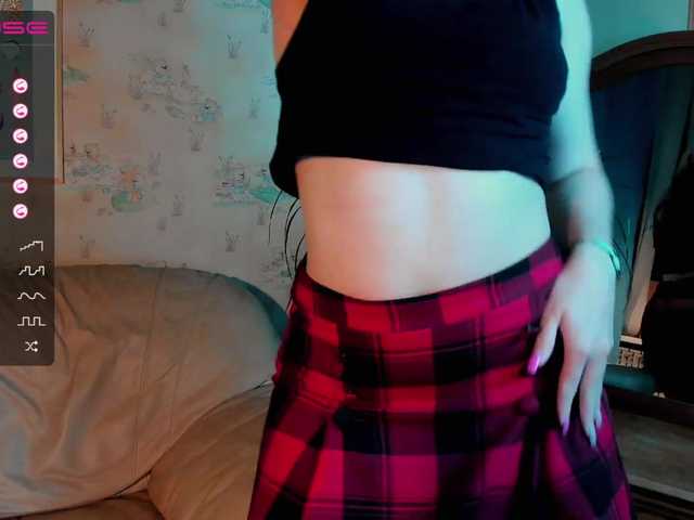 Live sex webcam photo for SarahBowen #273787480