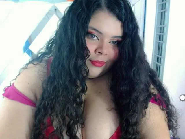 Live sex webcam photo for SarahBowie #275702480