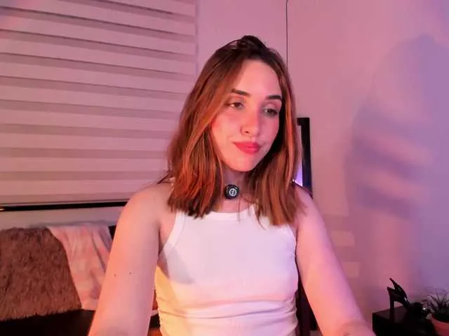 Live sex webcam photo for SarahCastillo #292047087