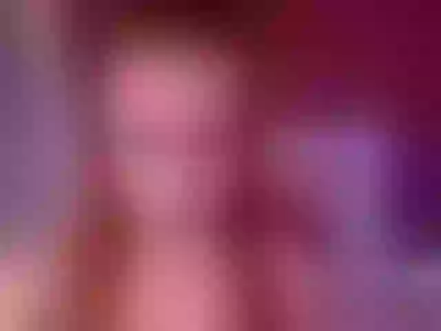 Live sex webcam photo for SarahMann #272950398