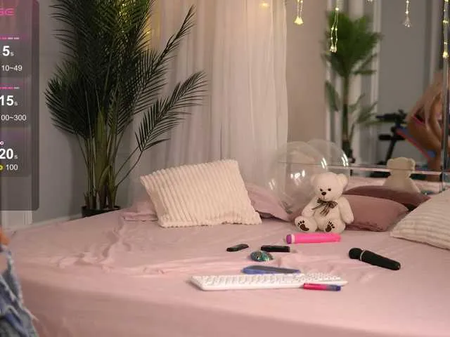 Live sex webcam photo for SarahRaynex #291519428