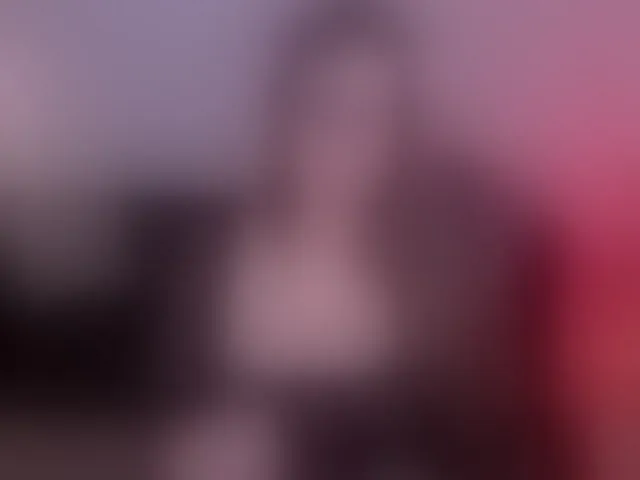 Live sex webcam photo for SarahRhodes #293825998