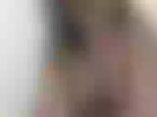 Live sex webcam photo for SarahSahara2 #151974377
