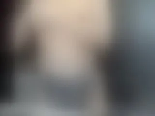 Live sex webcam photo for SarahSahara2 #209760548
