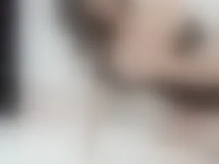 Live sex webcam photo for SarahSahara2 #209950092